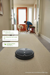 iRobot Roomba Combo Essential Saug- und Wischroboter (Y0112), leistungsstarkes Saugen und Wischen, 4-Stufen-Reinigungssystem, 3 Saugstufen, Spot-Cleaning, steuerbar über App, Tasten oder Sprache, Wei