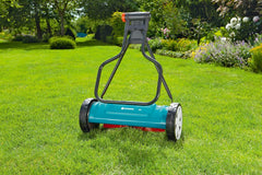 Gardena Classic Spindelmher 400: Handrasenmher mit 40cm Arbeitsbreite für bis zu 200 m Rasenflche, Messerwalze aus Qualittsstahl, berührungslose Schneidetechnik, geruscharm und przise (4018-20)