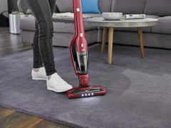 AEG Ergorapido CX7-2-45AN 2in1 Akku-Staubsauger / beutellos / Tierhaardüse / bis zu 45 Min. Laufzeit / freistehend / 180° Drehgelenk / Bürstenreinigungsfunktion / LED-Licht / rot / Exklusiv bei Amazon