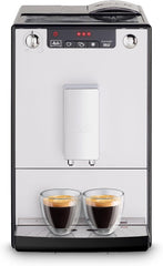 Melitta Solo - Kaffeevollautomat mit höhenverstellbarem Auslauf, kleine Kaffeemaschine mit abnehmbarem Wassertank, für z. B. Espresso oder Café Crème, silber