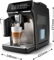 Philips 2300 Serie Vollautomatische Espressomaschine - 4 Getränke, modernes Farb-Touchscreen-Display, LatteGo-Milchsystem, SilentBrew, Keramikmahlwerk, AquaClean-Filter. Weißes Chrom (EP2333/40)