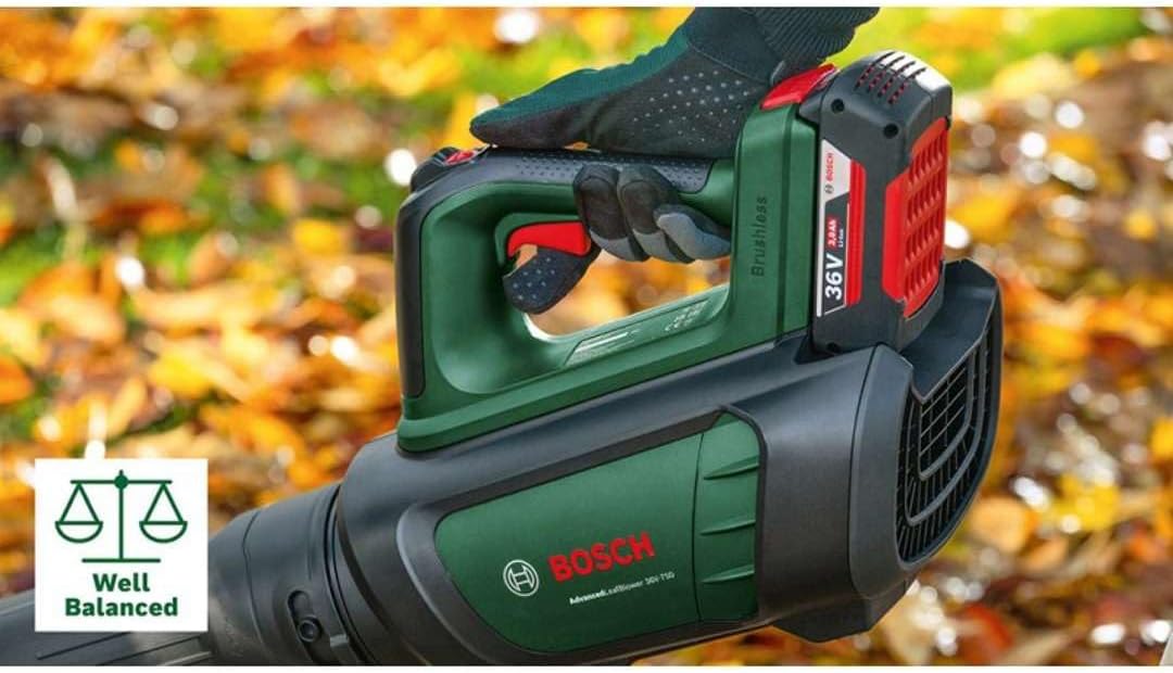 Bosch Akku-Laubbläser AdvancedLeafBlower 36V-750 (1x 2.0 Ah Akku, 36 Volt System, zum Entfernen hartnäckiger Blätter auf großen Flächen, geringes Gewicht: 2,8 kg, im Karton)