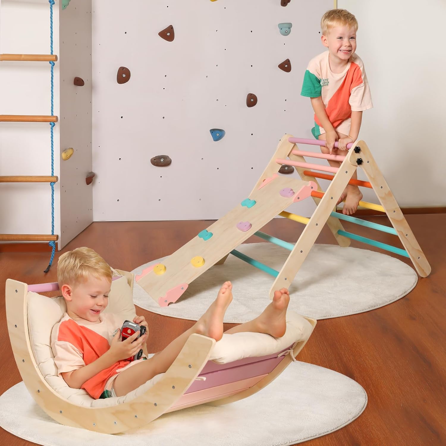 Dreieck-Set mit Kissen, 5-in-1 Montessori-Kletterset, faltbar, Kletter-Indoor-Spielplatz-Set für Kleinkinder, Holz-Kletterspielzeug mit Rampe und Kletterbogen für Kinder (Holzfarbe)