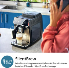Philips 2300 Serie Vollautomatische Espressomaschine - 4 Getränke, modernes Farb-Touchscreen-Display, LatteGo-Milchsystem, SilentBrew, Keramikmahlwerk, AquaClean-Filter. Weißes Chrom (EP2333/40)