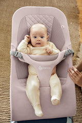 Ergobaby 3-in-1 Evolve Bouncer, Ergonomische Babywippe für Neugeborene ab Geburt bis zum Kleinkind, Babyschaukel mit Neugeboreneneinsatz (2,5 kg - 13,2 kg), Cream