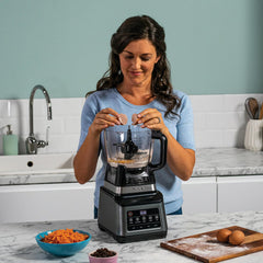 Ninja 3-in-1 Küchenmaschine & Mixer mit 5 Programmen: Mixen, Max Mixen, Hacken, Mischen, Pürieren, 1,8L Schüssel, 2,1L Krug, 700ml Becher, 1200W, spülmaschinenfest, Auto-iQ, Schwarz BN800EU