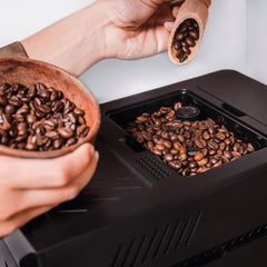 Cecotec Superautomatische Kompakt-Kaffeemaschine Cumbia Cremmaet Compact, 1350 W, 19 Bar und Thermoblock-System, 1,1 L Wassertank und 150 g Kaffeebehlter, Plug&Play, automatische Reinigung
